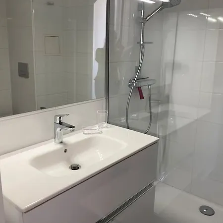 아파트 Appt 4 Pers/4 F Renoir *